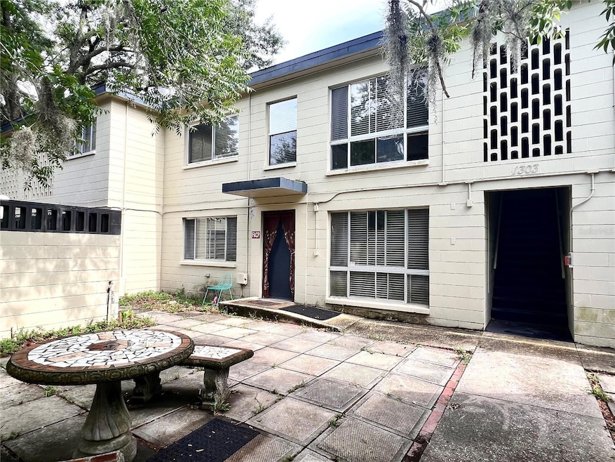 1303 NW 6th St unit 4, Gainesville, FL 32601 - photo 1