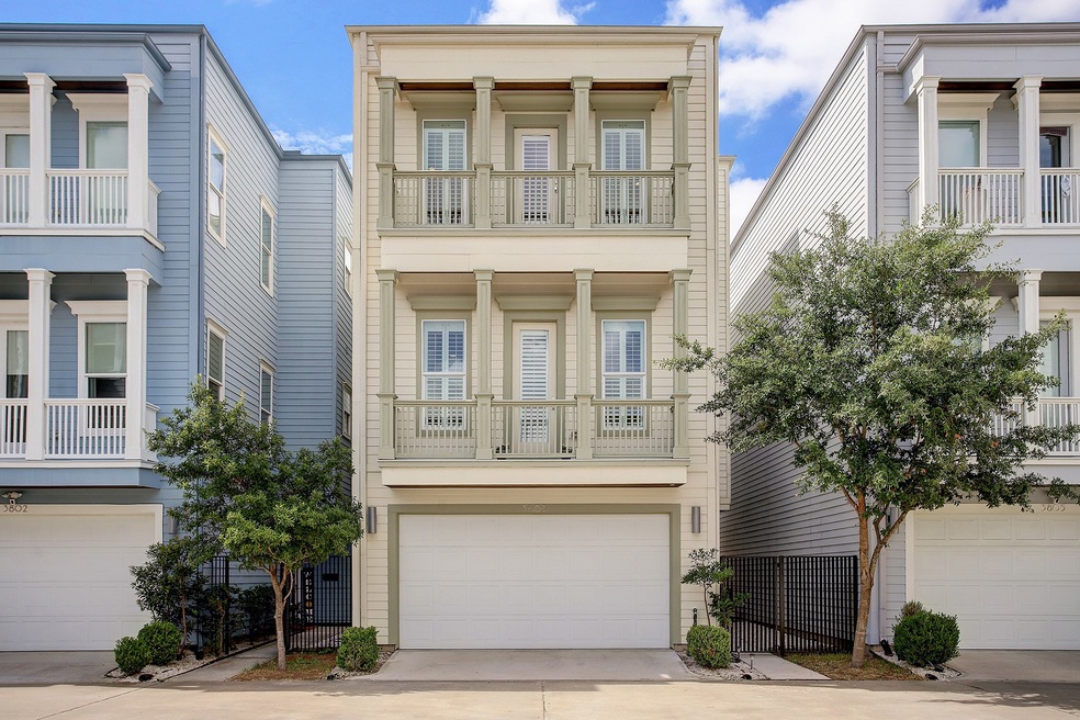 3803 Olde Bourbon Ln, Houston, TX 77018 - photo 1