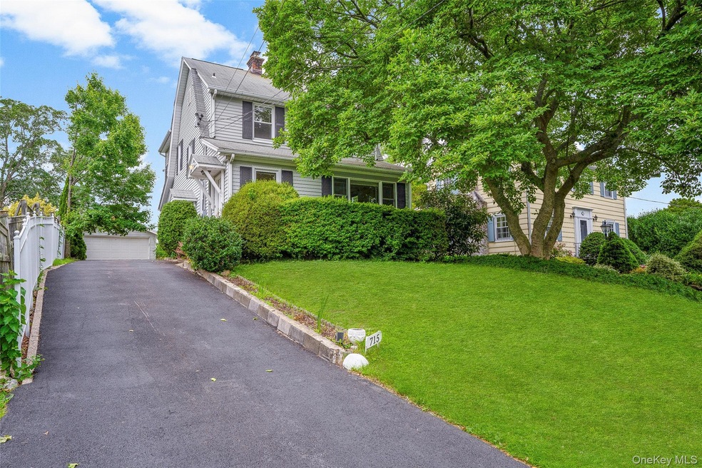 715 Old Post Rd unit 2, Mamaroneck, NY 10543 - photo 1