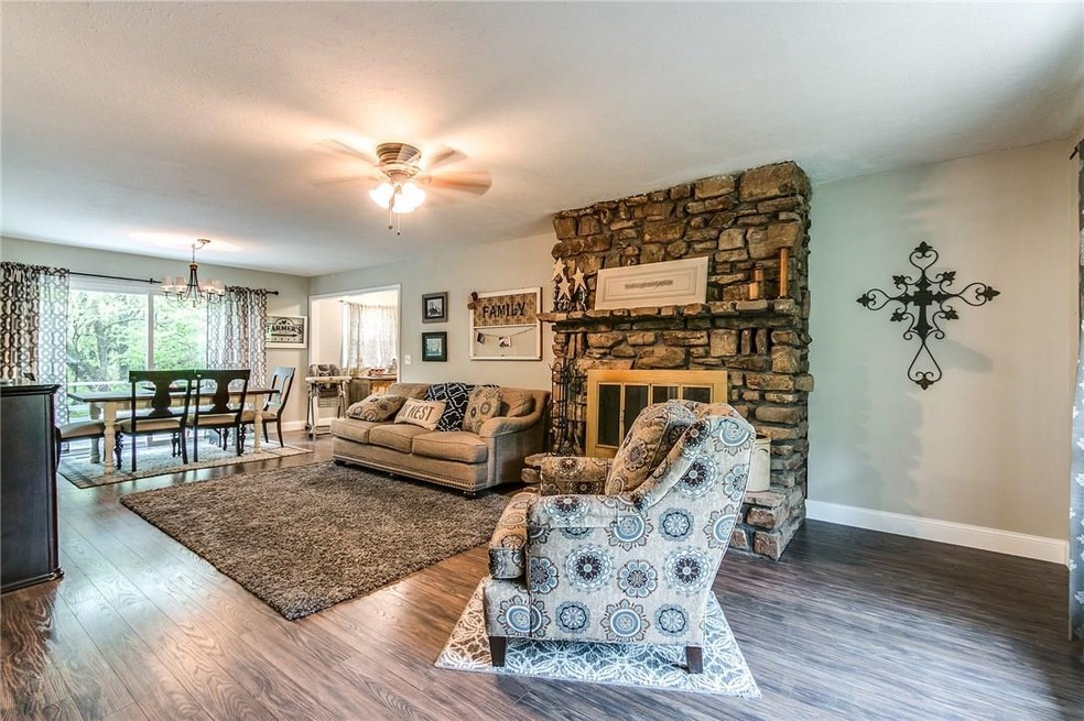 1 Spencer Dr, Bella Vista, AR 72715 - photo 1