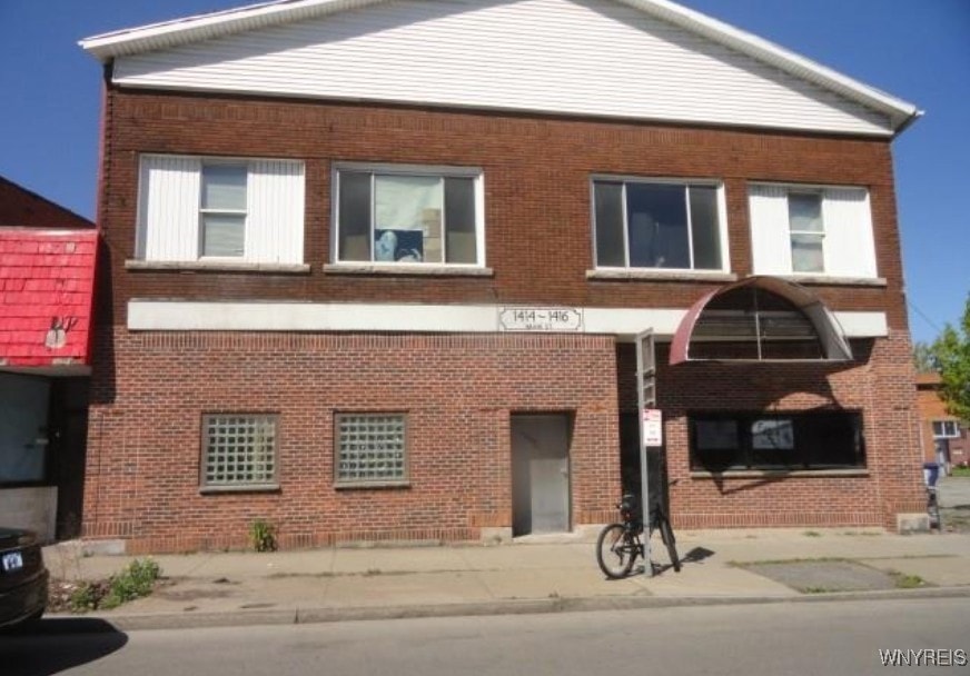 1414 Main St, Niagara Falls, NY 14305 - photo 1