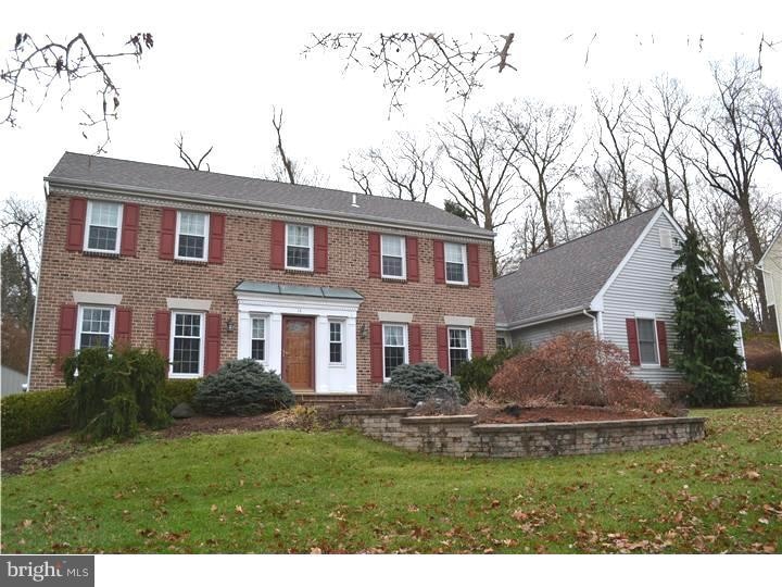 12 Wychwood Ln, Langhorne, PA 19047 - photo 1