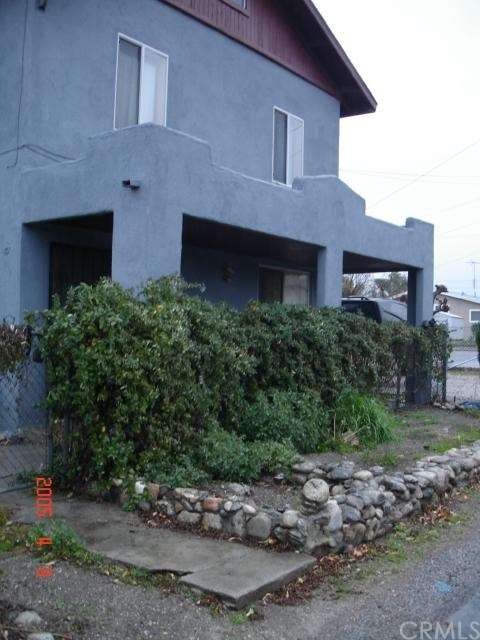 Covered front door entrance