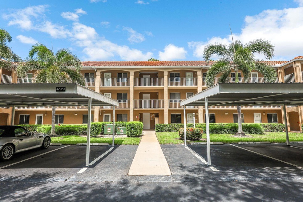 5955 Bloomfield Cir #A305, Naples, FL 34