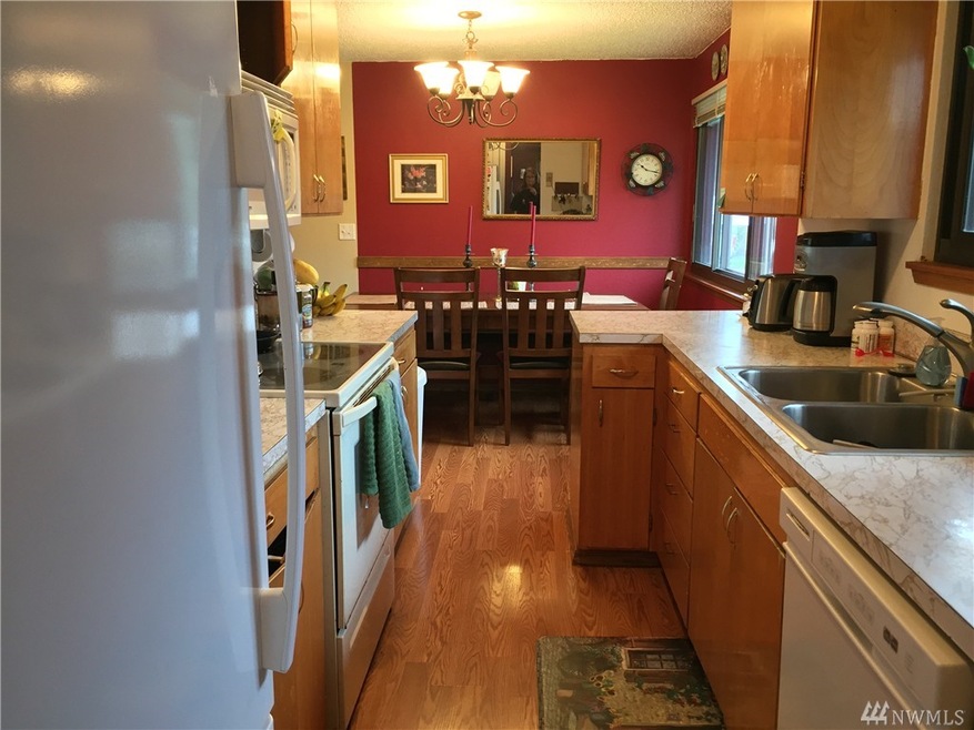 21437 13th Ave S, Des Moines, WA 98198 - photo 1