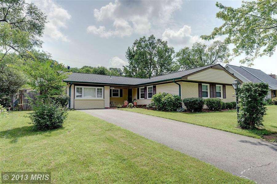 4223 Mayport Ln, Fairfax, VA 22033 - photo 1