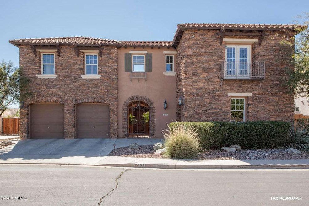 Front Of Home Stone Accents