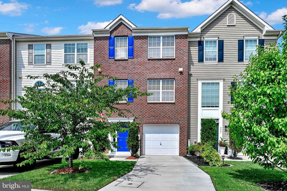 8445 Stansbury Lake Dr, Baltimore, MD 21222 - photo 1