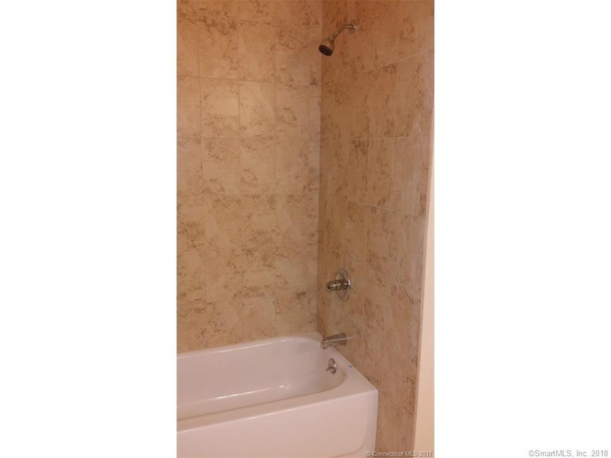 70 Green St, Hartford, CT 06120 - photo 1