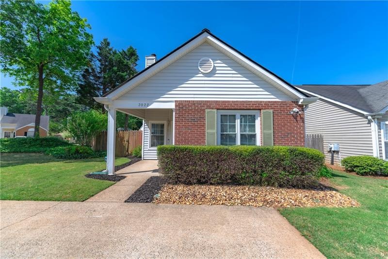 2022 Brittania Cir, Woodstock, GA 30188 - photo 1