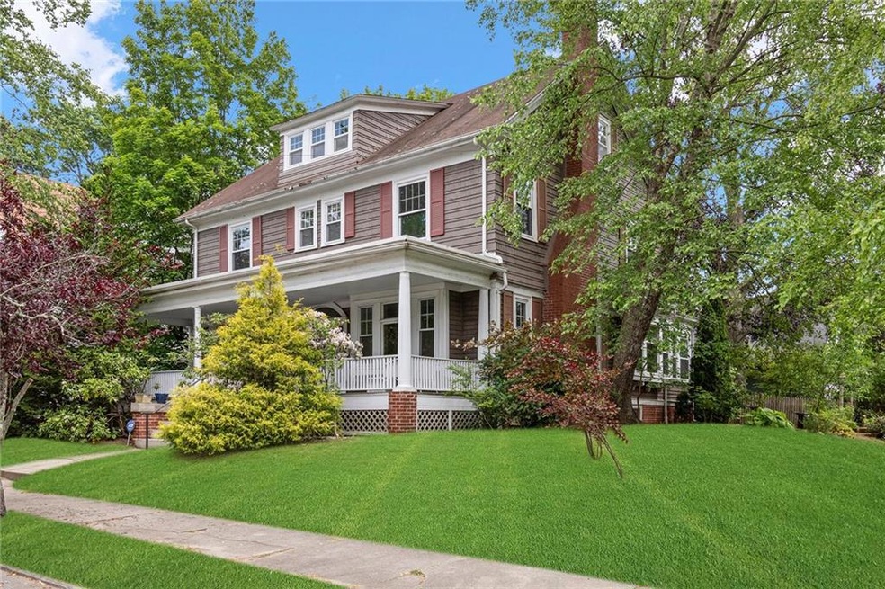 112 Arnold Ave, Cranston, RI 02905 - photo 1