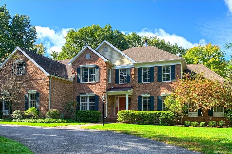 7 Split Rock Rd, Pound Ridge, NY 10576 - photo 1