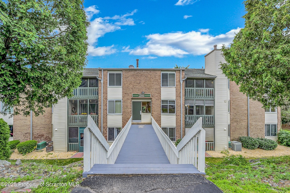 1504 Summit Pointe unit 1504, Scranton, PA 18508 - photo 1