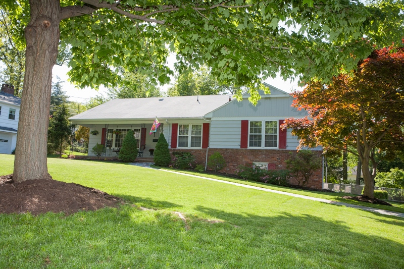 274 Friar Ln, Mountainside, NJ 07092 - photo 1