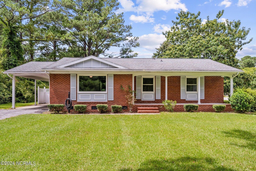 107 Hunter Dr, Jacksonville, NC 28546 - photo 1