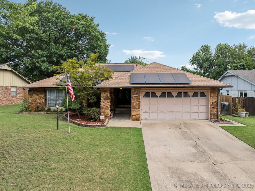 2532 W Broadway St, Broken Arrow, OK 74012 - photo 1