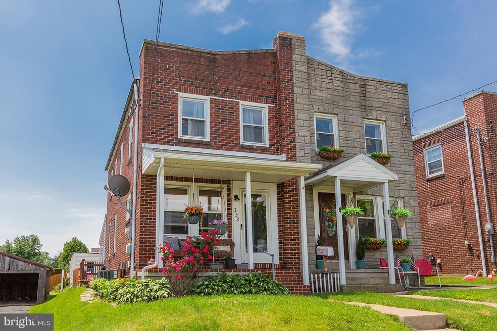 332 Brimmer Ave, New Holland, PA 17557 - photo 1