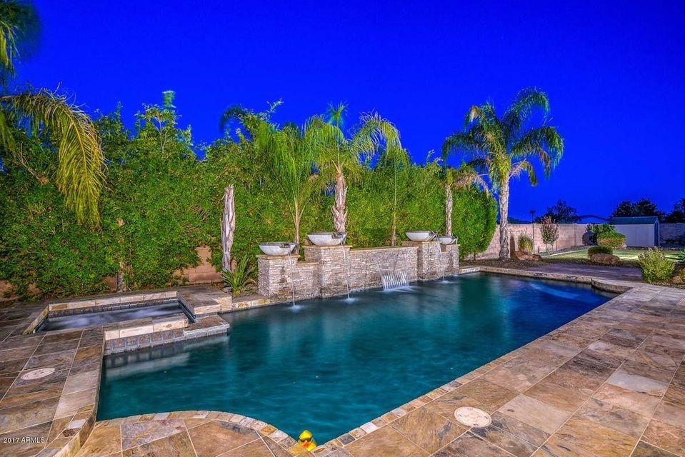 Night-Pool