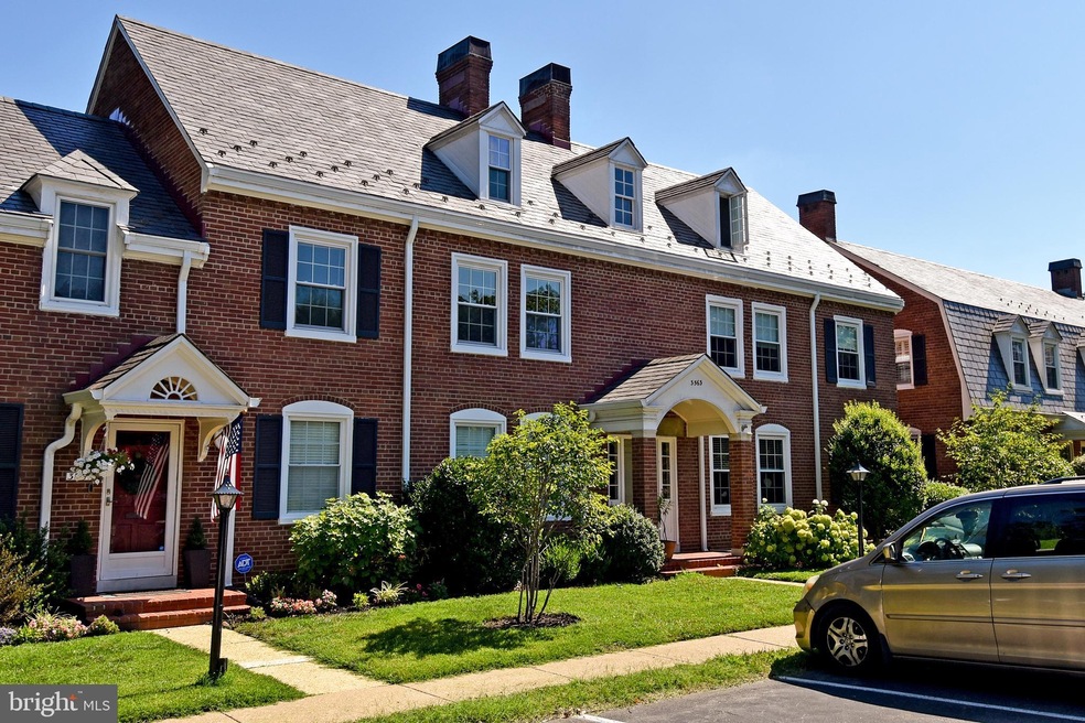 3563 S Stafford St unit B-1, Arlington, VA 22206 - photo 1