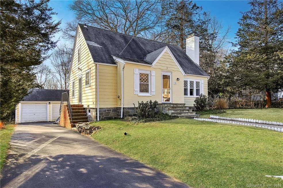 10 Woodcrest Ave, Trumbull, CT 06611 - photo 1