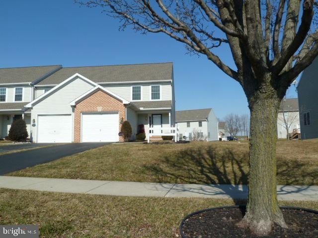 4069 Laurel Ln, Mount Joy, PA 17552 - photo 1