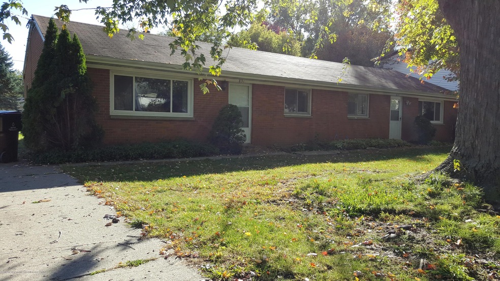 831 Reo Rd, Lansing, MI 48910 - photo 1