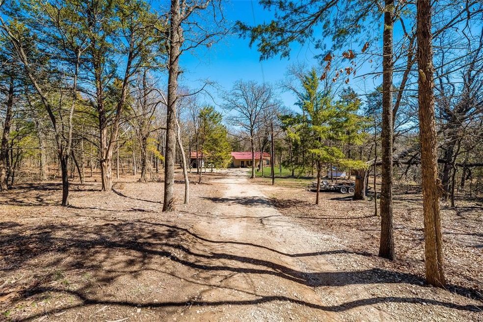 1558 Grayson Survey Rd, Whitesboro, TX 76273 - photo 1