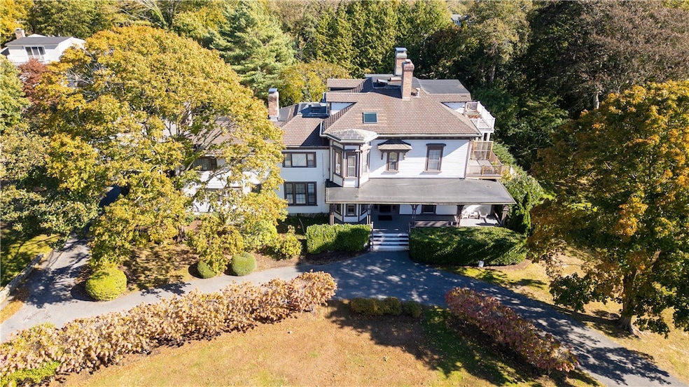 46 Chastellux Ave unit M6, Newport, RI 02840 - photo 1