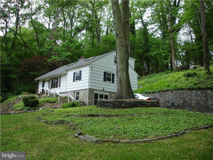 511 Avondale Rd, Wallingford, PA 19086 - photo 1