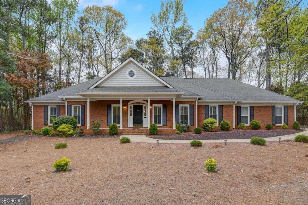 510 Saddle Crest Dr, Roswell, GA 30075 - photo 1