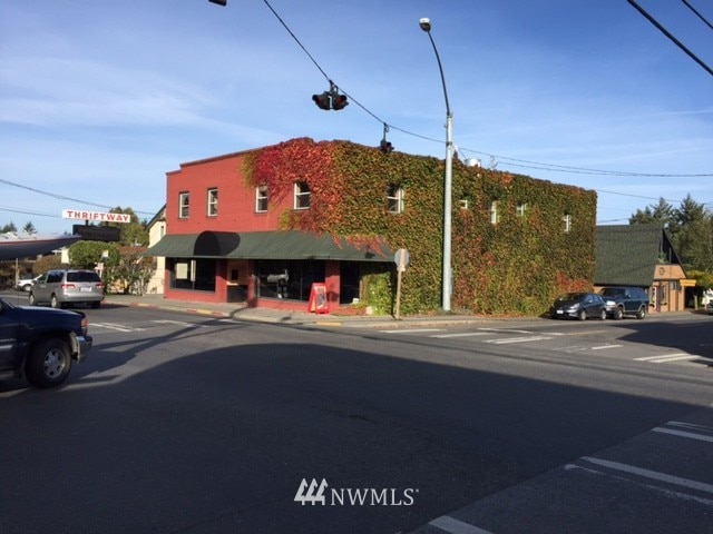 17530 Vashon Hwy SW, Vashon, WA 98070 - photo 1