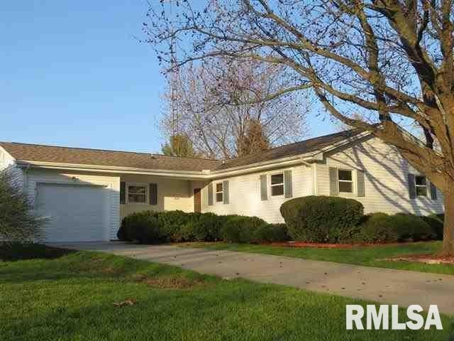 420 Frorer Ave, Lincoln, IL 62656 - photo 1