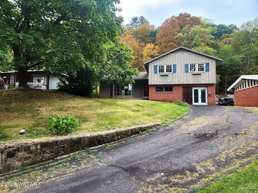 361 Susquehanna Ave, Lock Haven, PA 17745 - photo 1