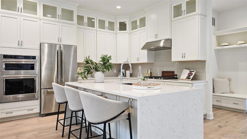 6 Marker Ridge unit 3, Irvington, NY 10533 - photo 1