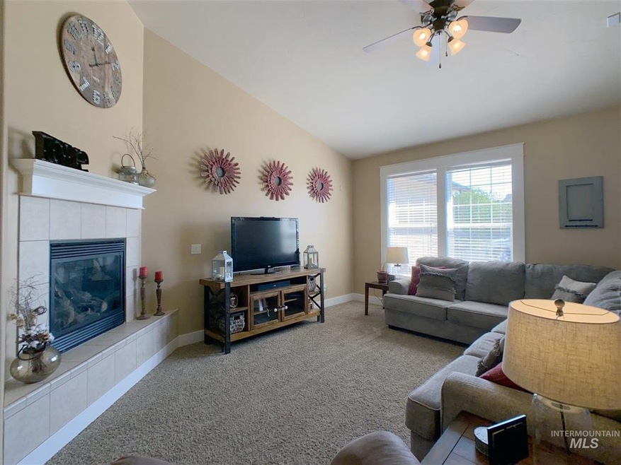 909 Starlight Loop, Twin Falls, ID 83301 - photo 1