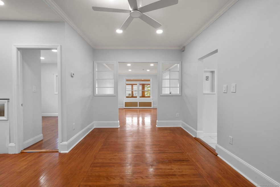 49 Seaview Ave unit 1st Floor, Norwalk, CT 06855 - photo 1