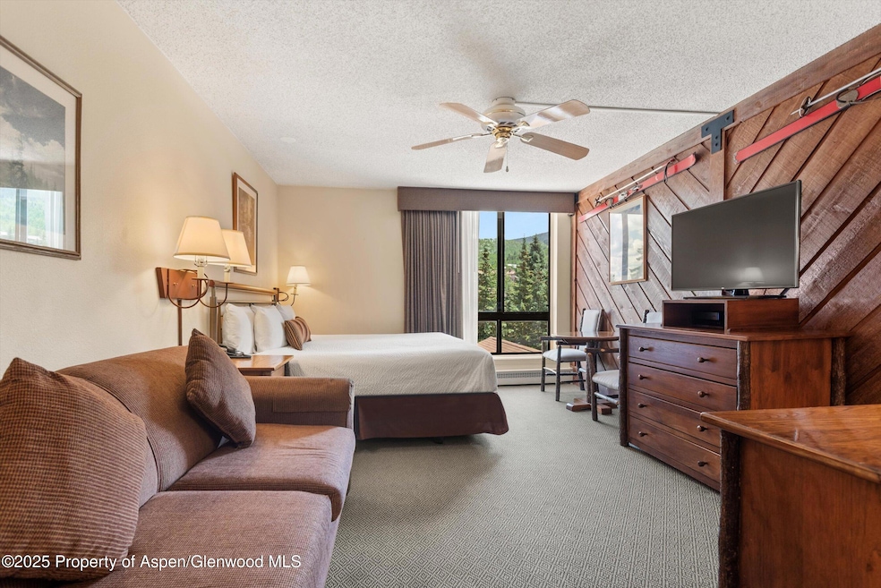 Interior Photo of #623