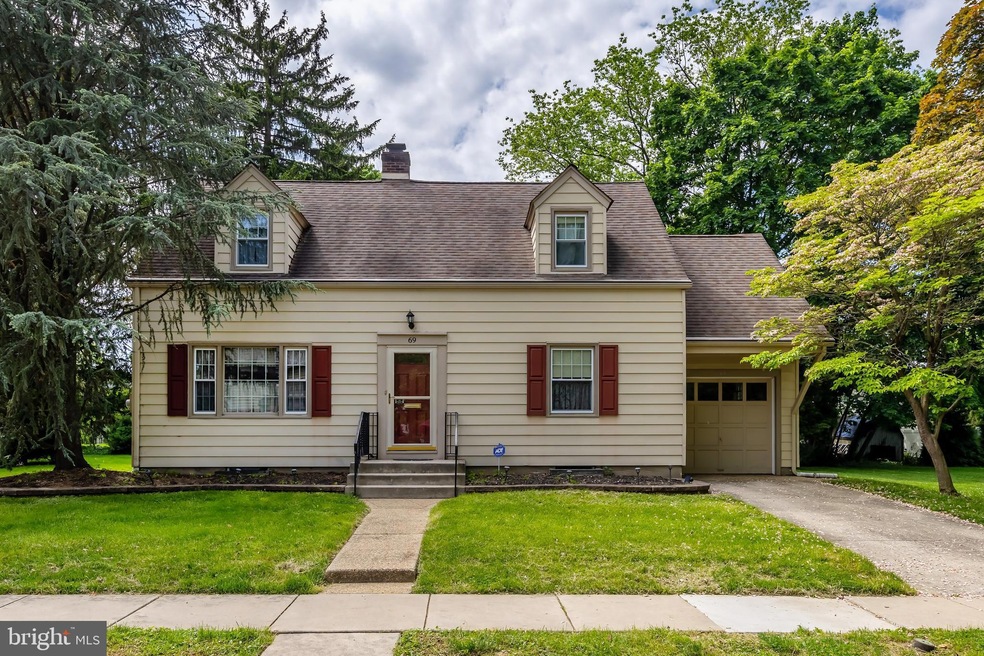 69 N Columbia St, Woodbury, NJ 08096 - photo 1