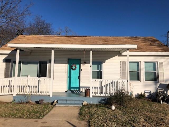 408 N Mill St, Weatherford, TX 76086 - photo 1