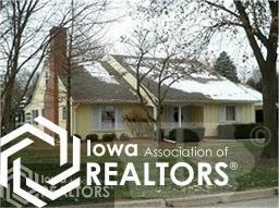 415 W 10th St S, Newton, IA 50208 - photo 1