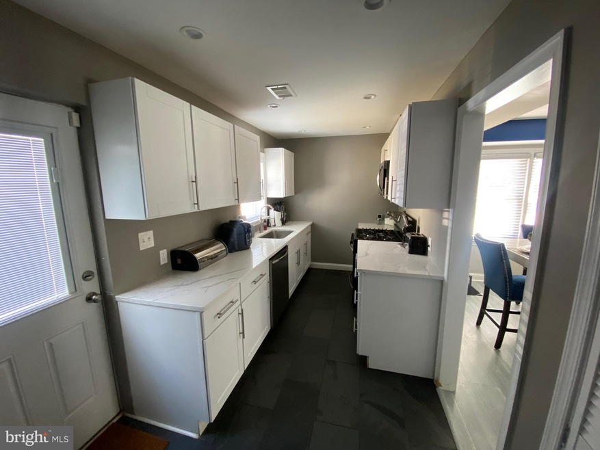 1005 Booker Dr, Capitol Heights, MD 20743 - photo 1