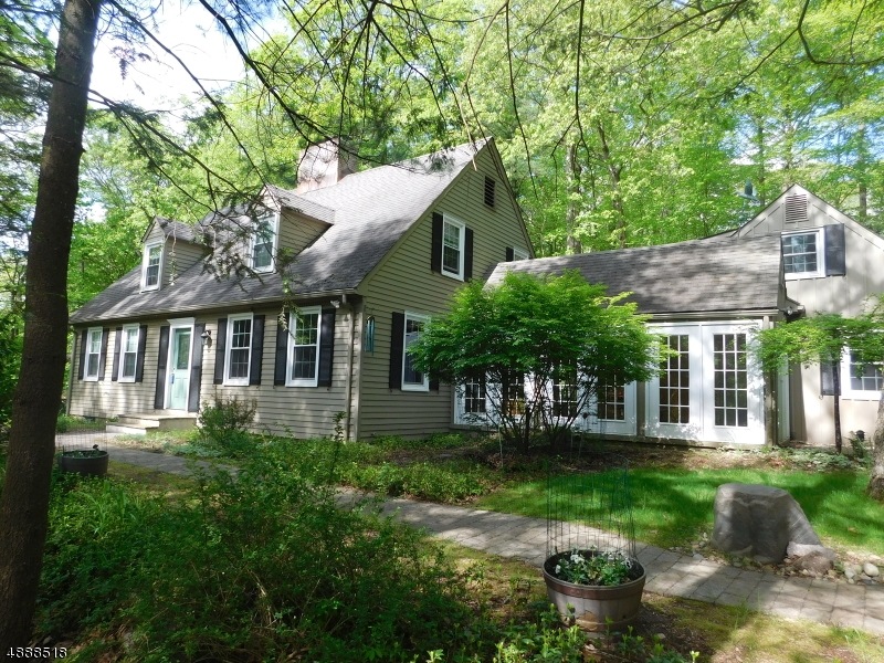 512 Pepperidge Tree Ln, Kinnelon, NJ 07405 - photo 1