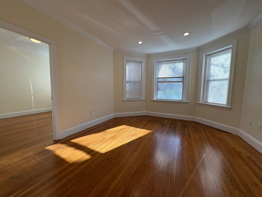 73 Thatcher St unit 202, Brookline, MA 02446 - photo 1