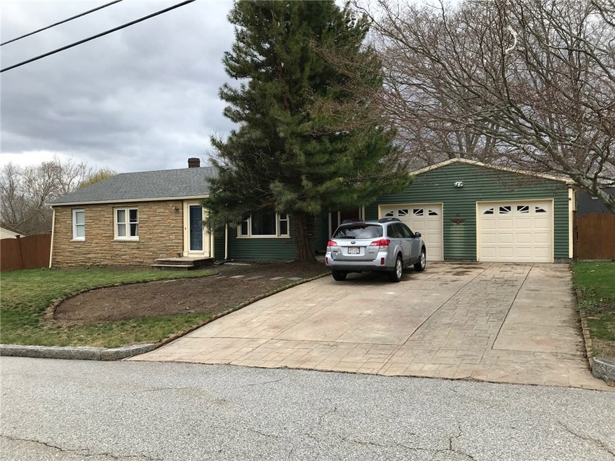 31 Annette Ave, Woonsocket, RI 02895 - photo 1