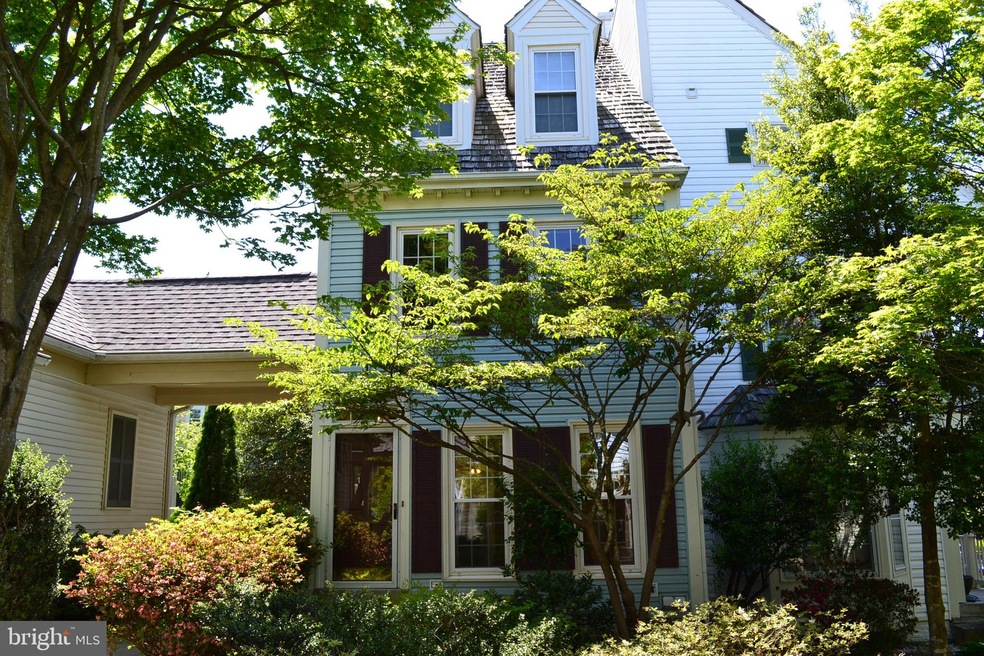 12859 Mill Brook Ct, Woodbridge, VA 22192 - photo 1