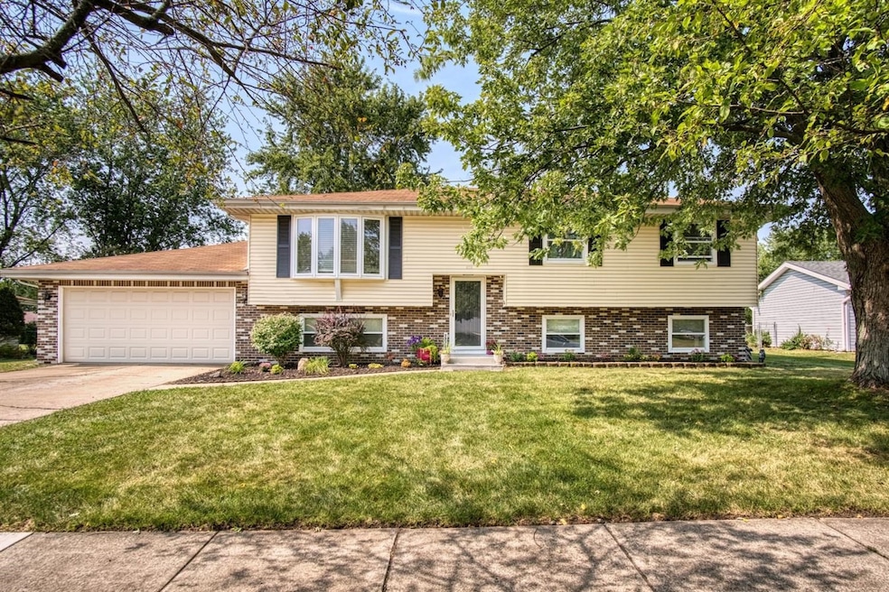 9718 Johnson St, Crown Point, IN 46307 - photo 1