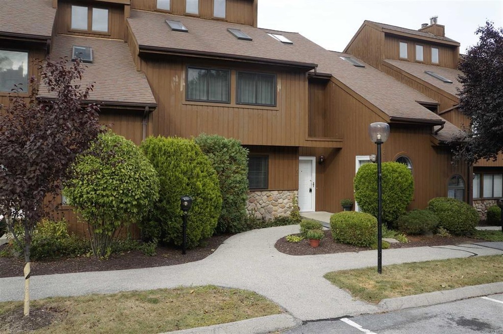 202 Falcon Ct, Poughkeepsie, NY 12603 - photo 1