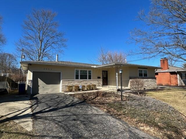 5301 Hedgewood Front 5
