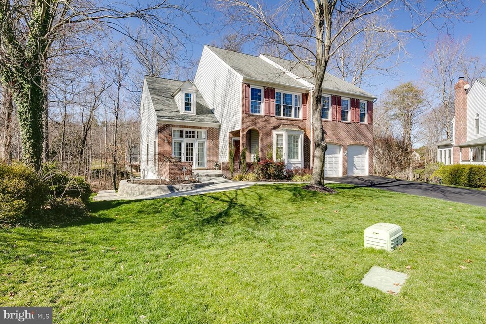 9002 Weatherly Way, Lorton, VA 22079 - photo 1