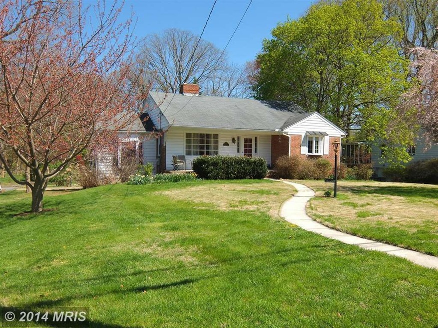 249 Gralan Rd, Catonsville, MD 21228 - photo 1